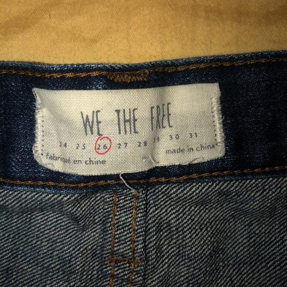 Shorts - Picture 2 of 3